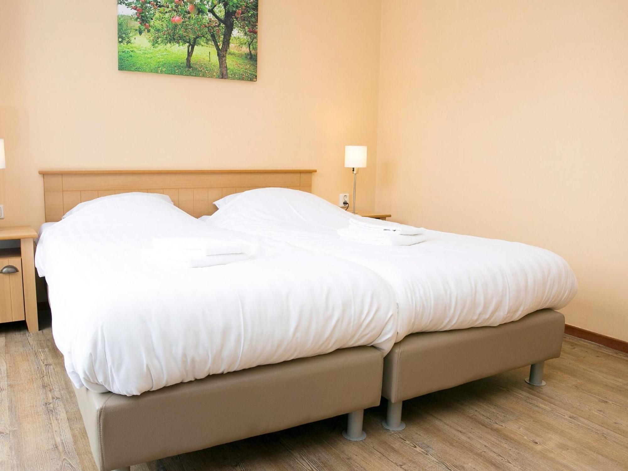 Nice Holiday Home With Garden Zevenhuizen  Экстерьер фото