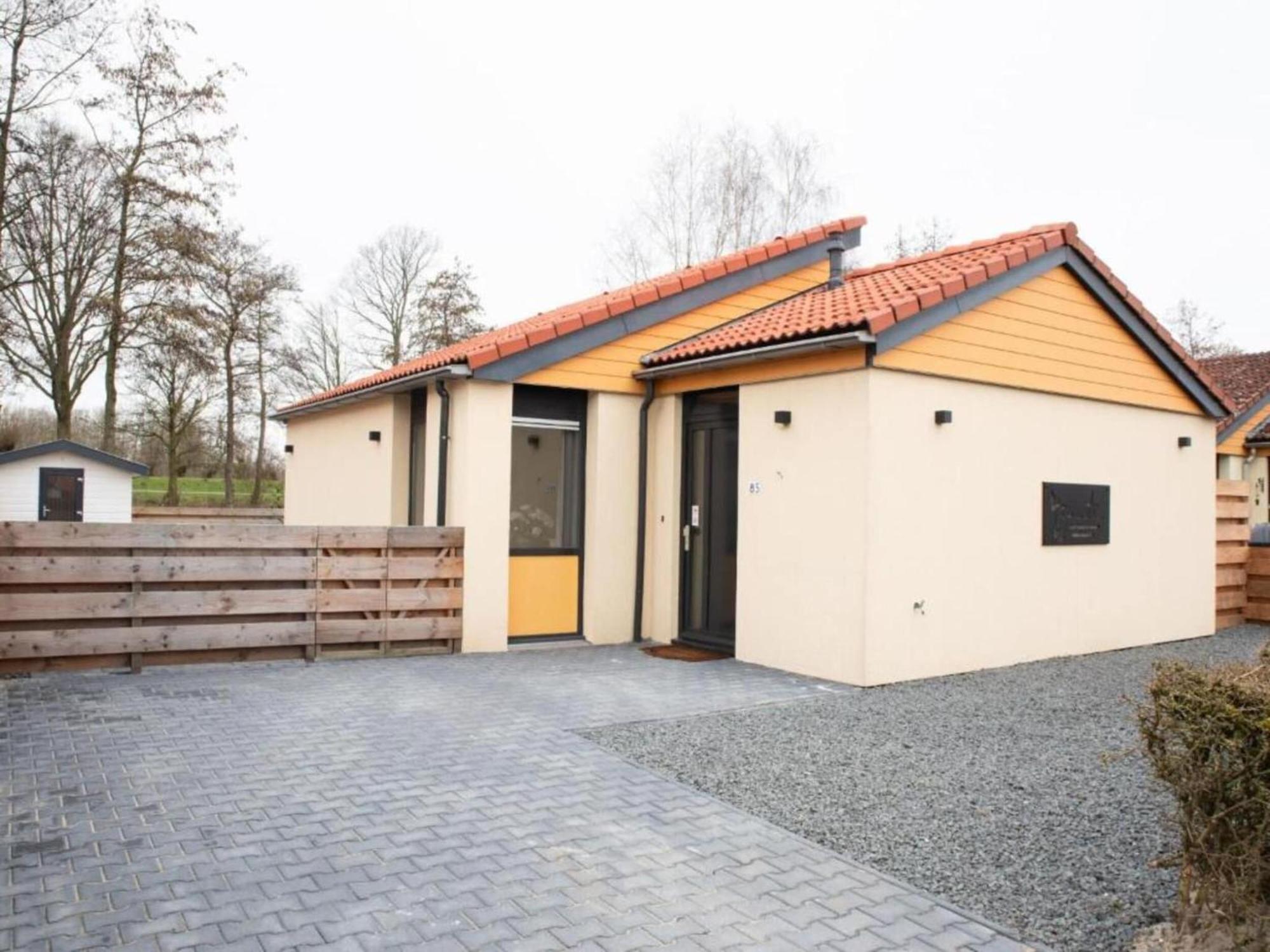 Nice Holiday Home With Garden Zevenhuizen  Экстерьер фото