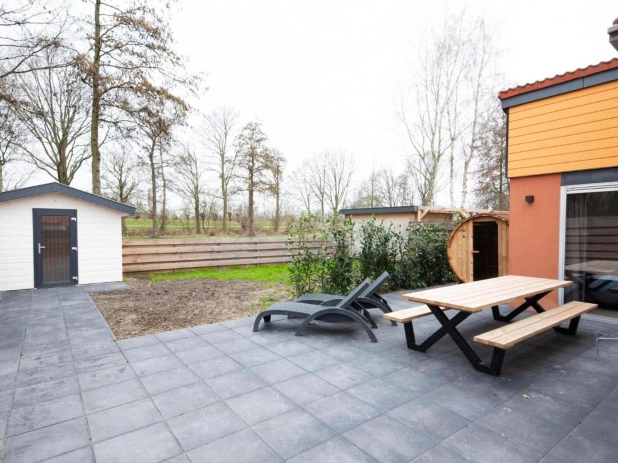 Nice Holiday Home With Garden Zevenhuizen  Экстерьер фото